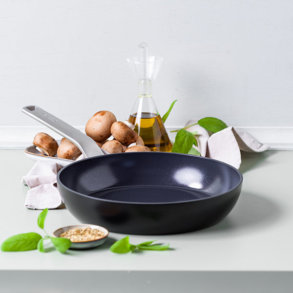 Poêle aluminium antiadhésive noire 28 cm Evolution Green pan - Mathon - 2
