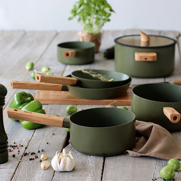 Casserole Ector induction aluminium revêtu manche en bois 18 cm vert Ogo - Mathon - 3