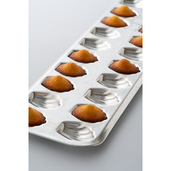 Lot plaque 12 madeleines et plaque 20 madeleinettes en fer blanc Gobel - Mathon - 6