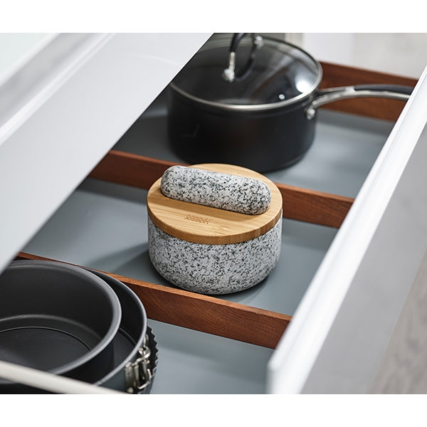 Pilon et mortier en granite avec couvercle en bambou Dash Joseph Joseph - Mathon - 2