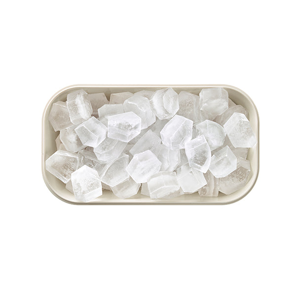 Moule et bac à glaçons Ice Box en silicone souple et plastique noir 132 glaçons Lékué - Mathon - 4