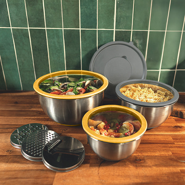 Set 3 bols en inox 1.4 L, 2.8 L et 4.7 L avec couvercles et 3 râpes interchangeables Pika - Mathon - 2